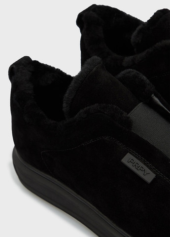 Черные зимние кроссовки PRPY