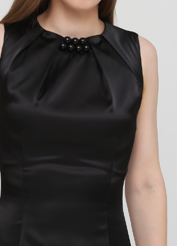 Черное коктейльное платье футляр IvOlga однотонное