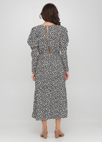 Черно-белое кэжуал платье клеш H&M с геометрическим узором
