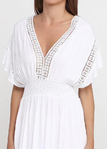 Белое кэжуал платье Italy Moda однотонное