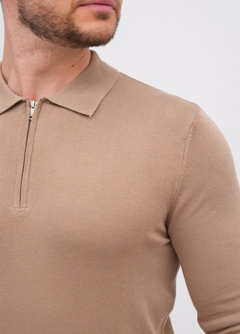 Бежевый демисезонный свитер K.O.R