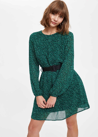 Зеленое кэжуал платье DeFacto