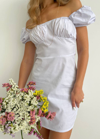 Белое повседневный платье с открытыми плечами с открытыми плечами Garna однотонное