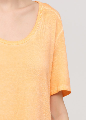 Светло-оранжевая летняя футболка Gap