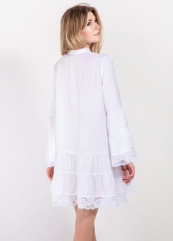 Белое кэжуал платье короткое Bessa однотонное