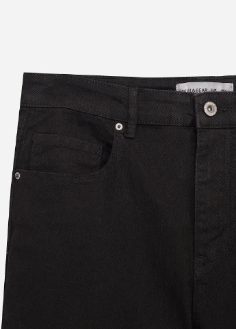 Черные демисезонные зауженные джинсы Pull&Bear