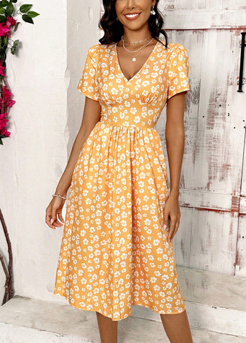 Желтое кэжуал платье клеш SHEIN с цветочным принтом