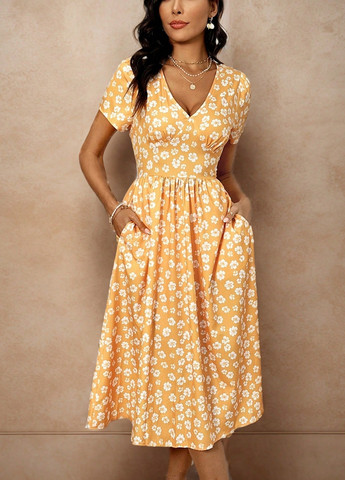 Желтое кэжуал платье клеш SHEIN с цветочным принтом