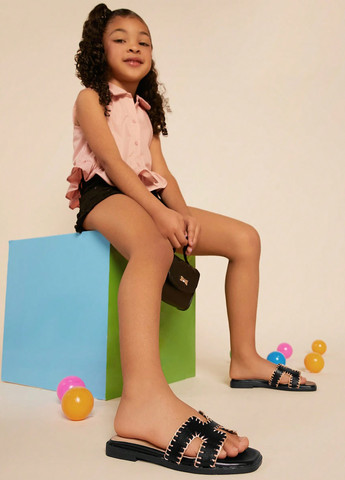 Черные кэжуал шлепанцы SHEIN