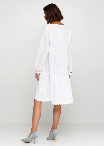 Белое кэжуал платье Y-TWO с орнаментом