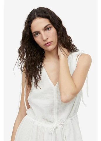 Молочное кэжуал платье H&M однотонное