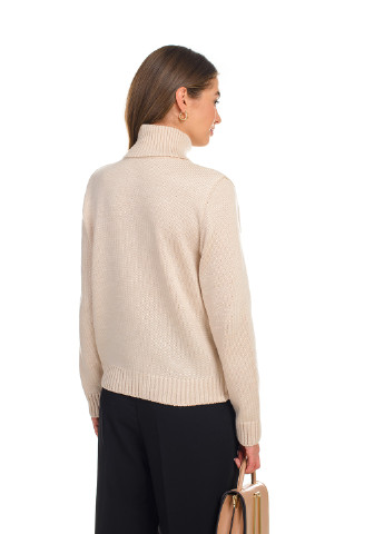 Пудровый зимний классический женский свитер SVTR