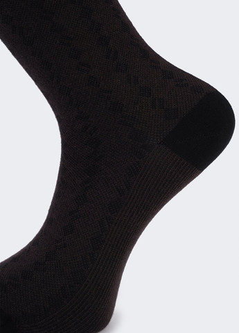 Тёмно-коричневые носки Trend Collection геометрические (309054237)