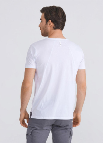 Біла футболка Xint