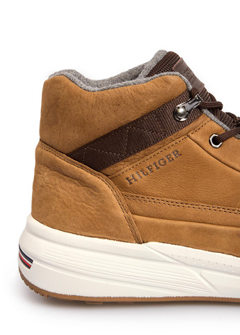 Коричневые зимние ботинки Tommy Hilfiger