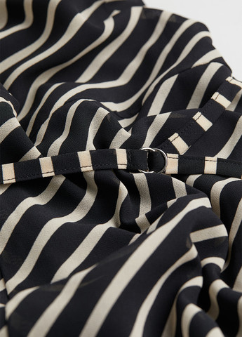 Комбінезон H&M комбінезон-брюки смужка чорний кежуал віскоза, шифон