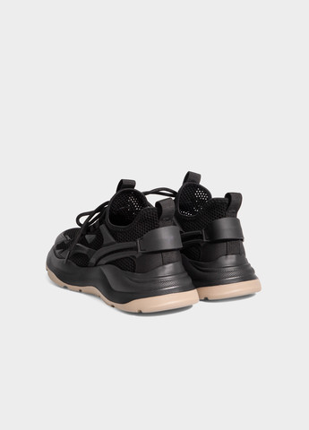 Черные всесезонные кроссовки Respect