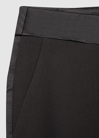 Черные кэжуал демисезонные зауженные брюки Mossman