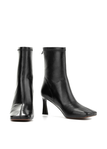 Чорні демісезонна ботильйони Le'BERDES