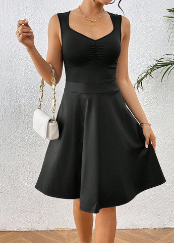 Черное кэжуал платье клеш SHEIN однотонное