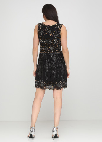 Черное коктейльное платье Lace & Beads однотонное