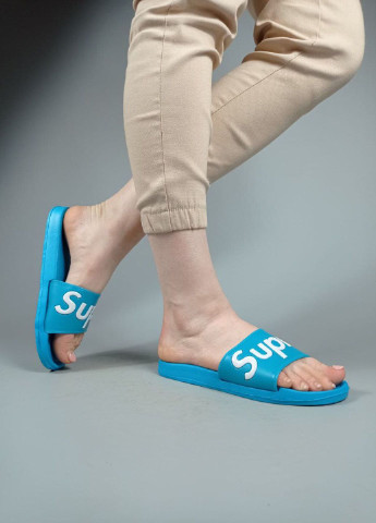 Голубые шлепанцы Supreme