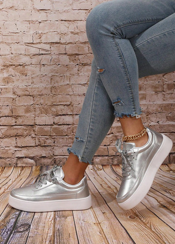 Срібні кеди SHEIN