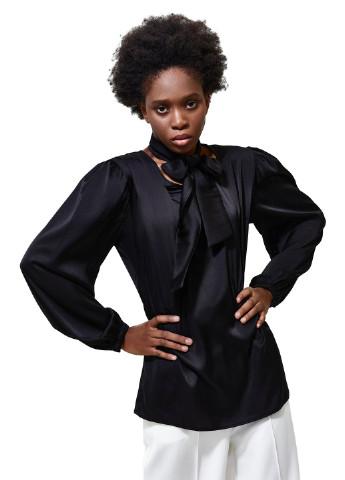 Чёрная черная шелковая блуза Gepur