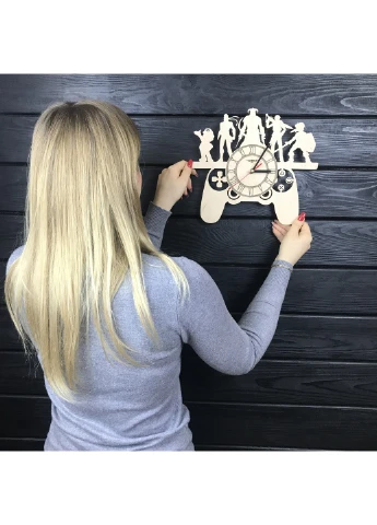 Оригинальные настенные часы из дерева для поклонников видеоигр 7Arts (253566734)