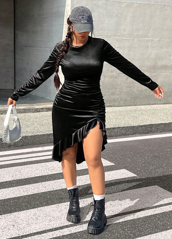 Черное кэжуал платье силуэтная SHEIN однотонное