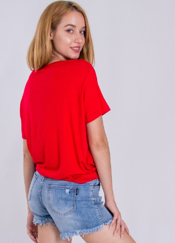 Яскраво-червона літня футболка Sarah Chole