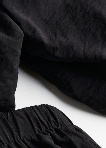 Черное кэжуал платье клеш H&M однотонное