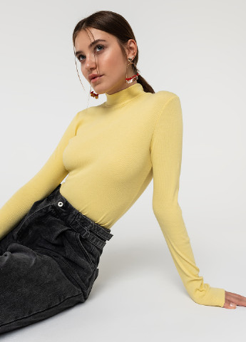 Желтый демисезонный свитер befree