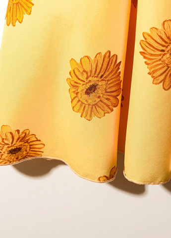 Желтая кэжуал цветочной расцветки юбка SHEIN клешированная