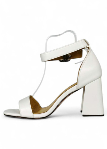 Белые босоножки Aiformaria с ремешком