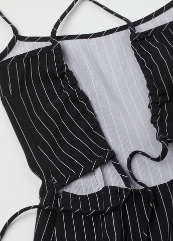 Чорна кежуал сукня з відкритою спиною H&M в смужку