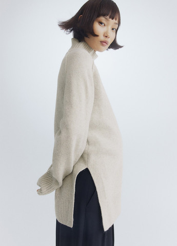 Светло-серый зимний свитер для беременных H&M