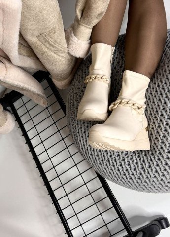 Осенние нежные ботинки на платформе No Brand из искусственной кожи