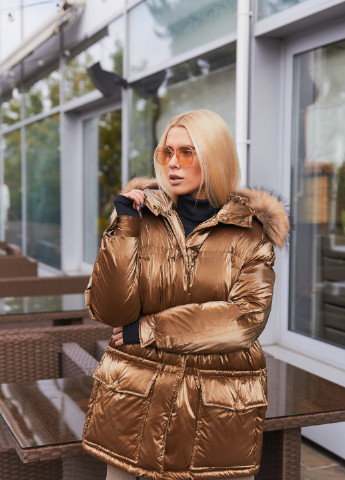 Золота зимня куртка MN