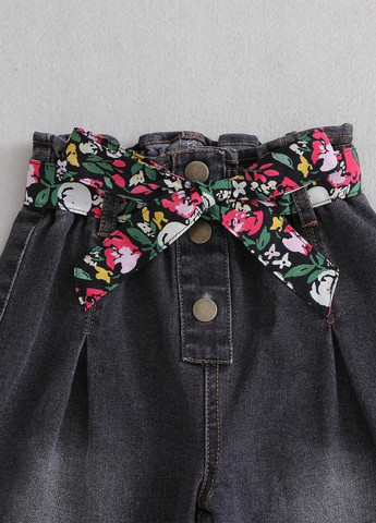 Черные демисезонные зауженные джинсы SHEIN