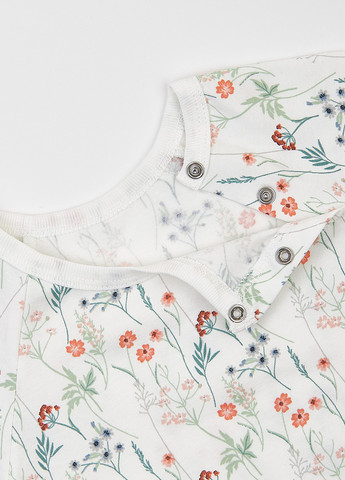 Молочная летняя футболка Ляля