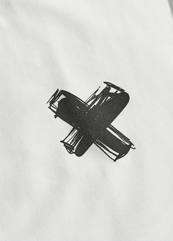 Белая футболка SHEIN