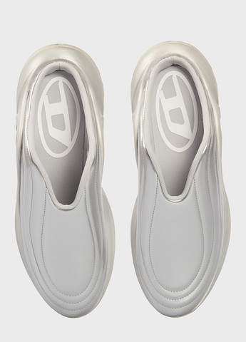 Срібні всесезонні кросівки Diesel