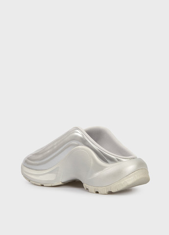 Срібні всесезонні кросівки Diesel