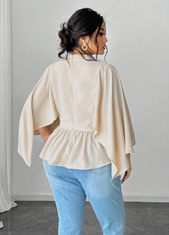 Кремова блуза з баскою SHEIN