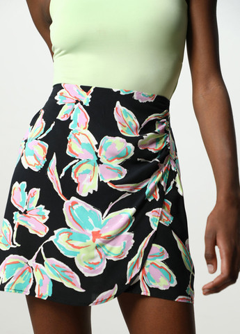 Черная кэжуал цветочной расцветки юбка Lefties а-силуэта (трапеция)