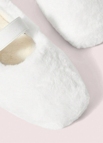 Жіночі балетки SHEIN | білі однотонні хутро текстиль (341250570)