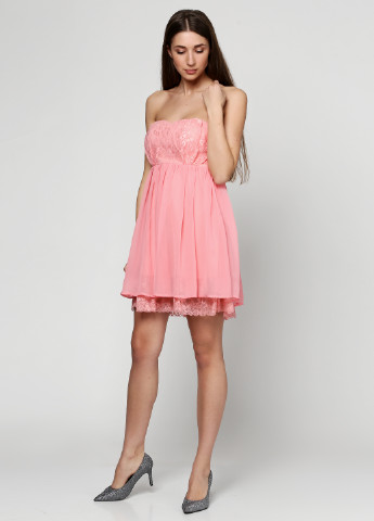Светло-розовое коктейльное платье NLY Blush однотонное