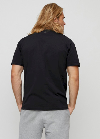 Чорна футболка чоловіча basic YAPPI
