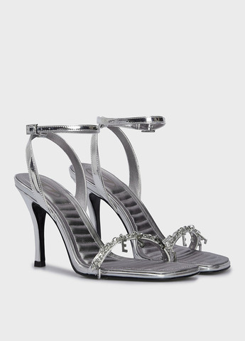 Серебряные босоножки Diesel с ремешком с цепочками